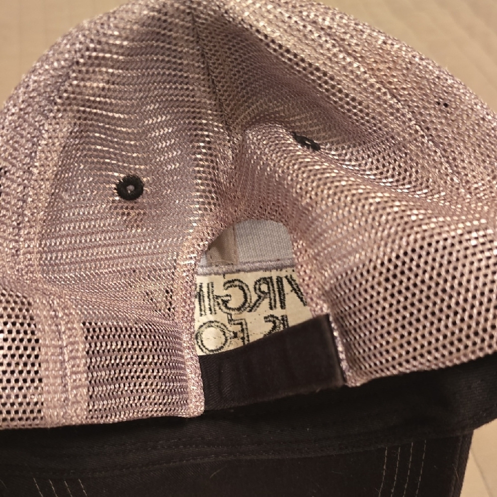 Target Metallic Cap - Picture 3 of 3
